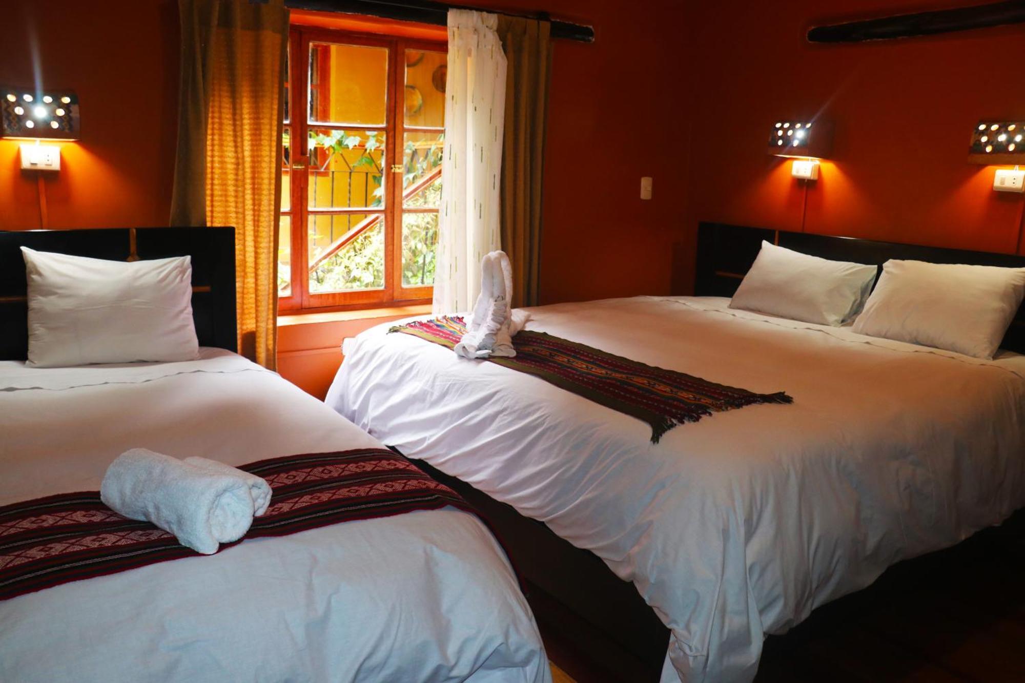 Wayras Hostal أويانتيتامْبو المظهر الخارجي الصورة