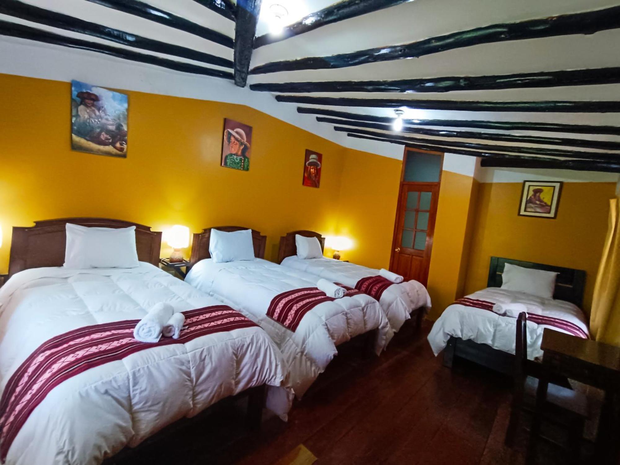 Wayras Hostal أويانتيتامْبو المظهر الخارجي الصورة