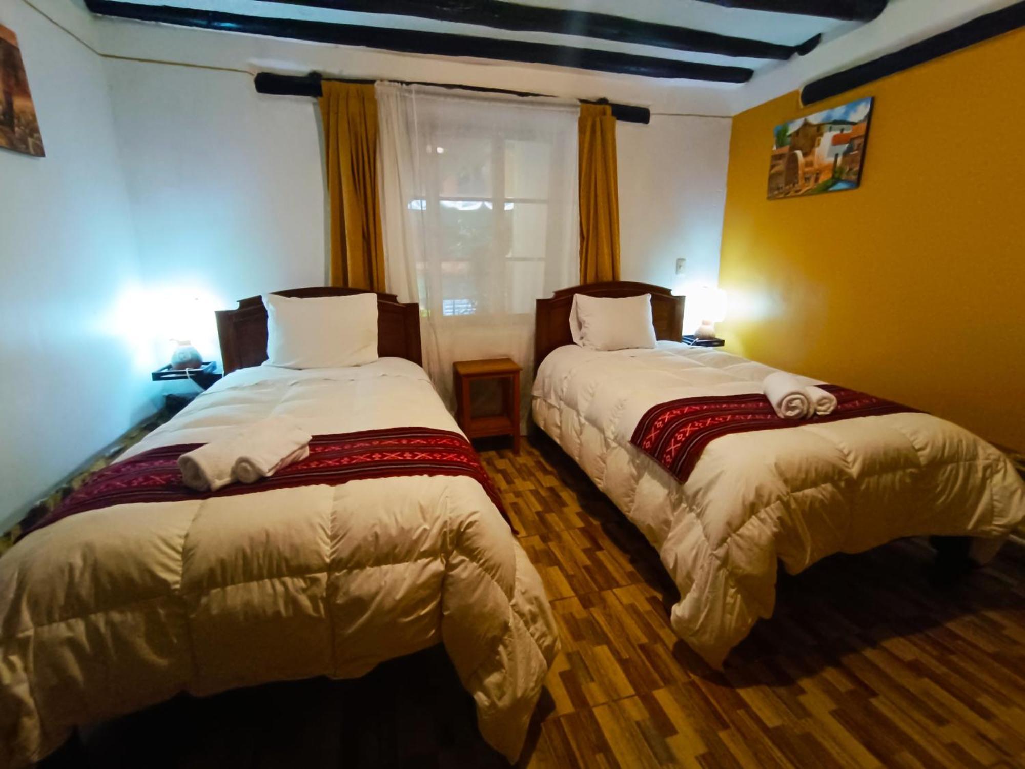 Wayras Hostal أويانتيتامْبو المظهر الخارجي الصورة